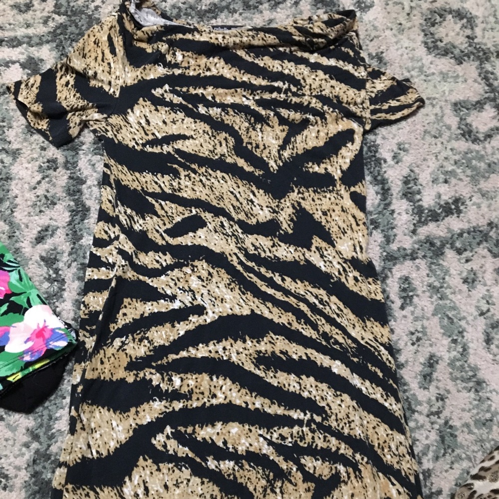 Off the shoulder tiger stripe dress